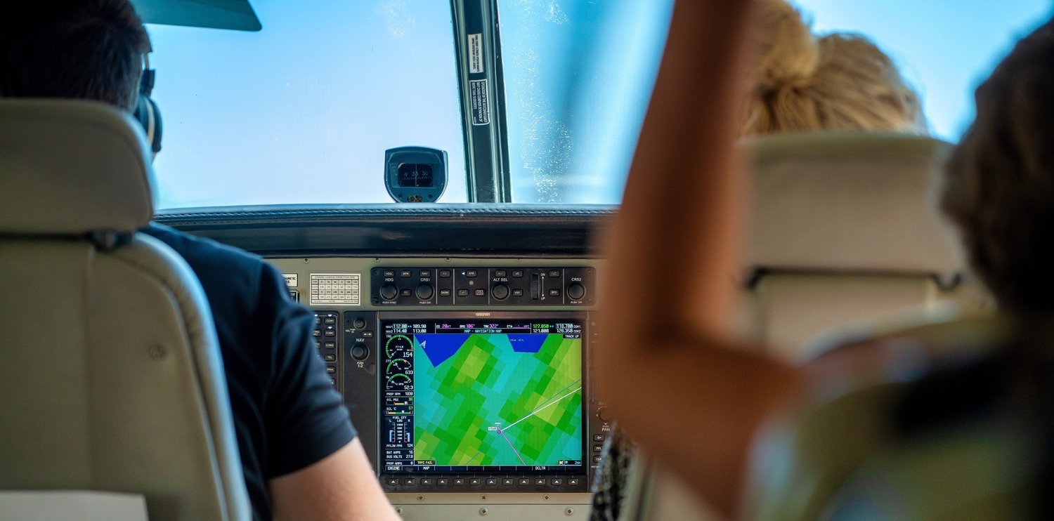 Pilot flying with plane full of pax